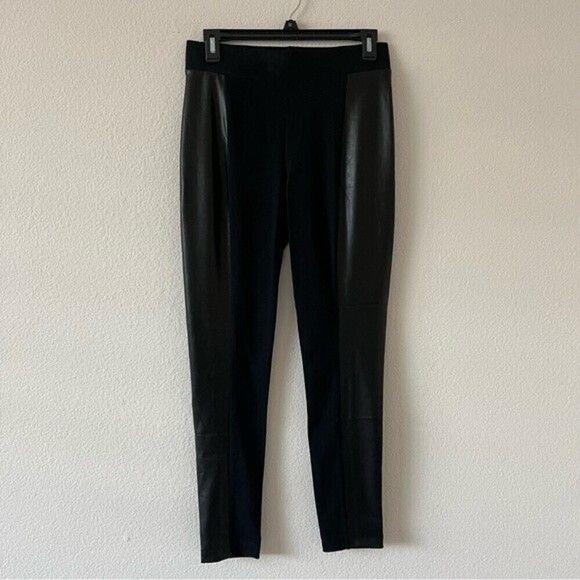 NWOT Old Navy Black Leggings With Side Strip Faux Leather SZ Medium - Picture 1 of 8